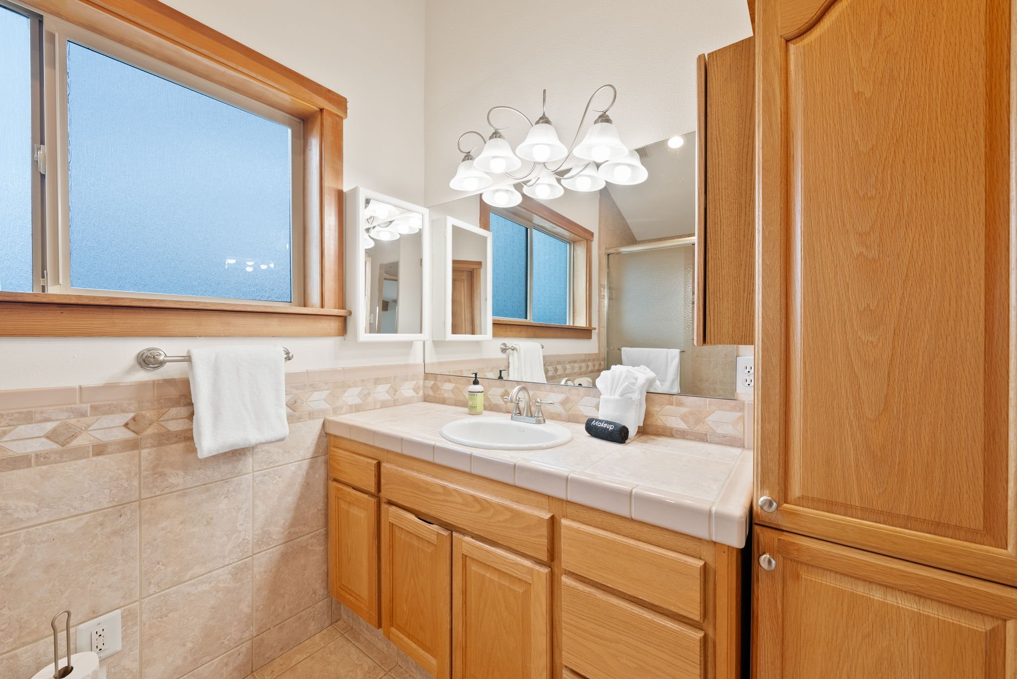 Upper level bathroom