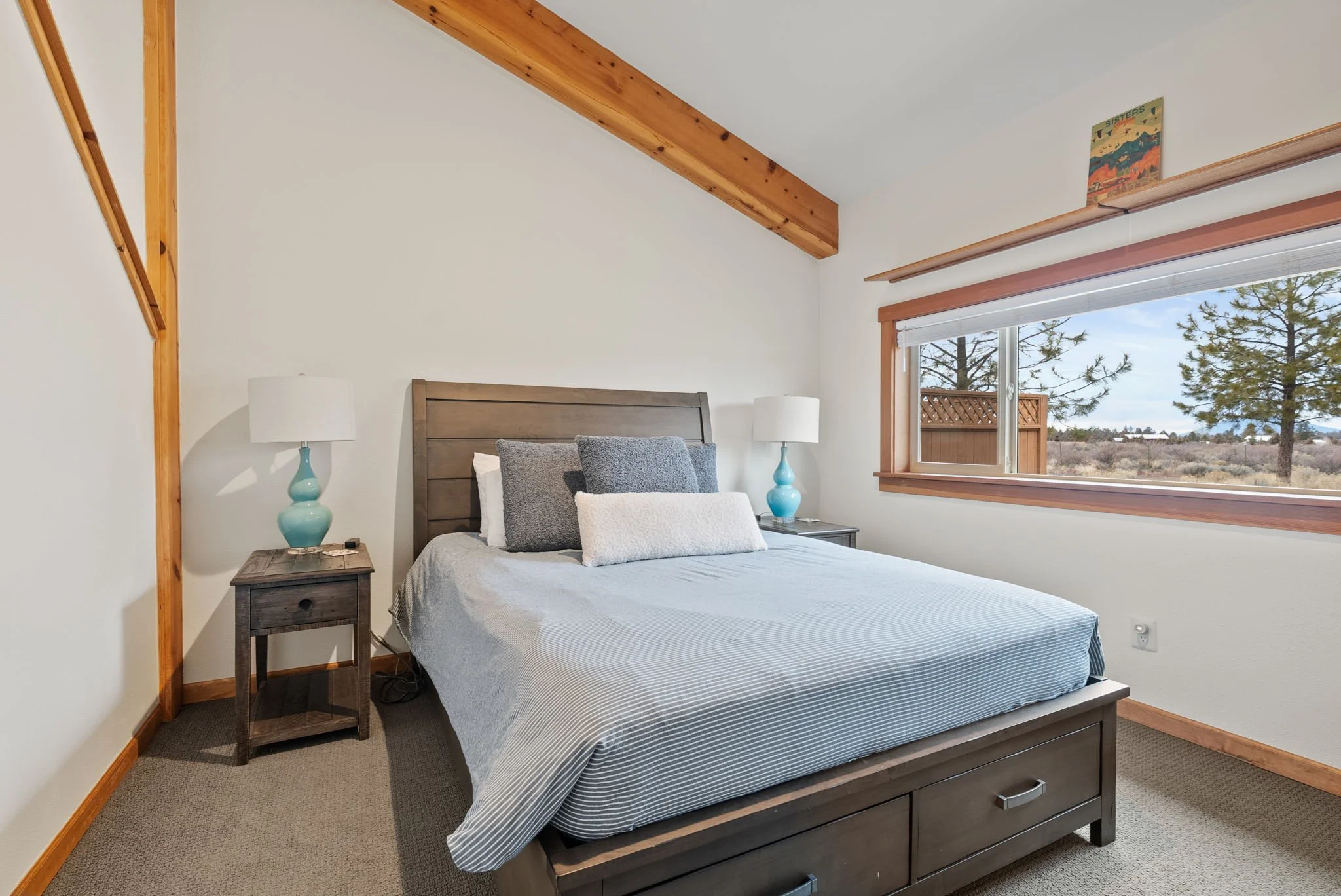 Queen bedroom with mountain view