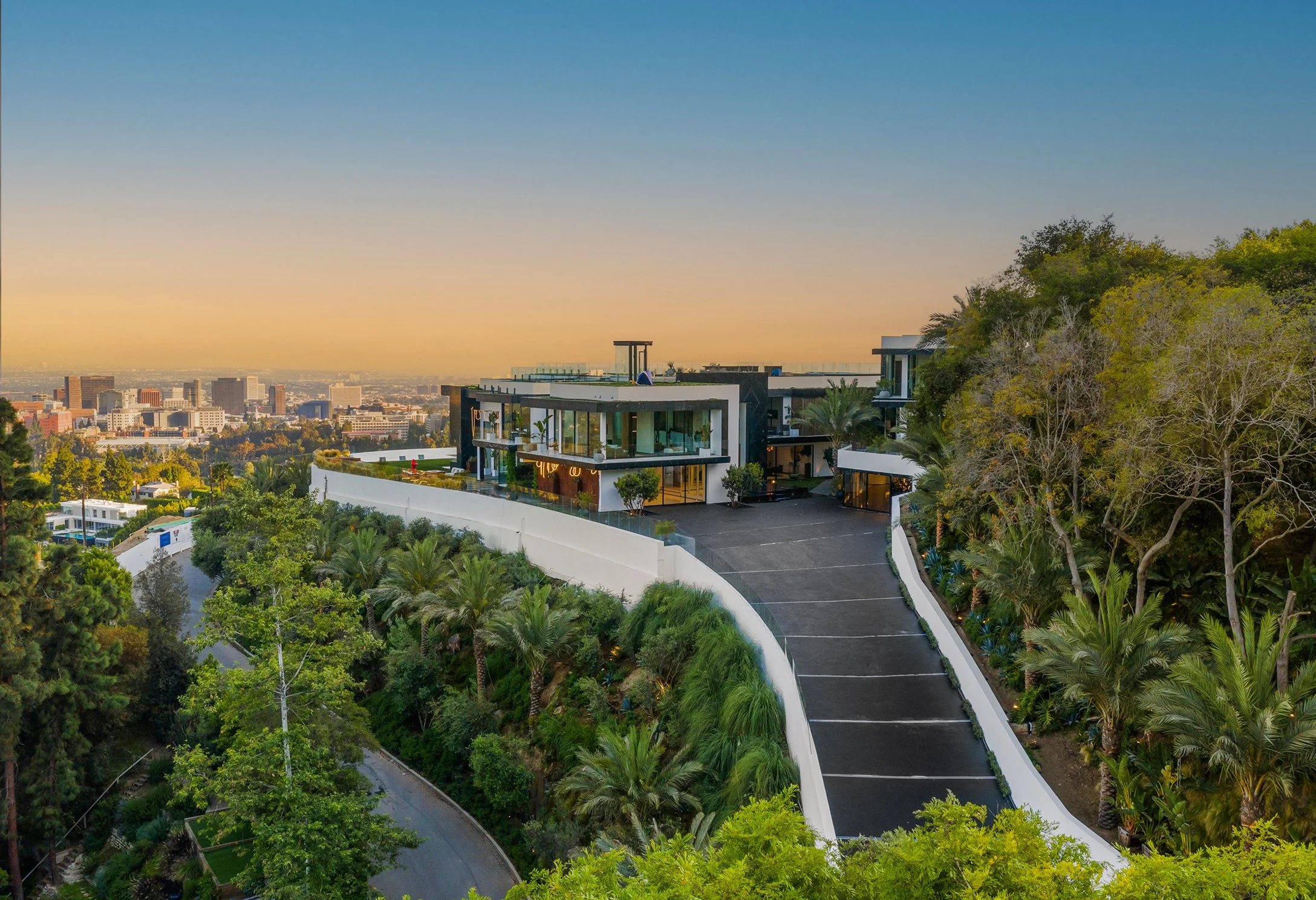 Luxury Architectural Photography | Joe Bryant Photographer | Aaron Kirman 