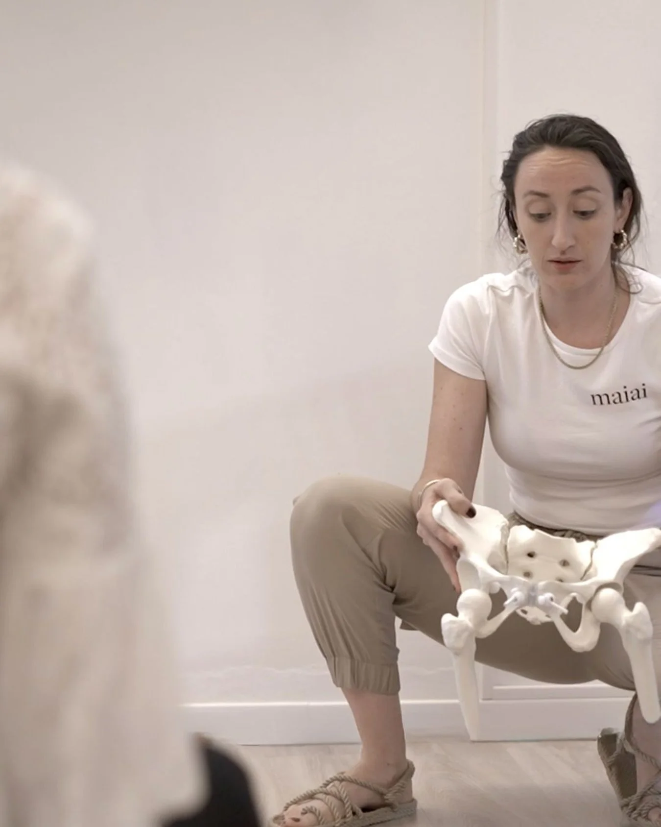 🤰 Un s&ograve;l pelvi&agrave; massa r&iacute;gid pot dificultar el part tant com un de d&egrave;bil.
Durant el naixement, aquesta musculatura ha de saber relaxar-se, adaptar-se i obrir-se, no nom&eacute;s &ldquo;aguantar&rdquo;.

Per aix&ograve;, a 