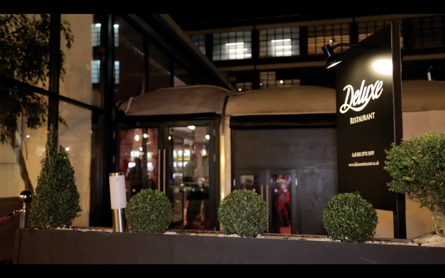 1_Deluxe-Restaurant-London.png