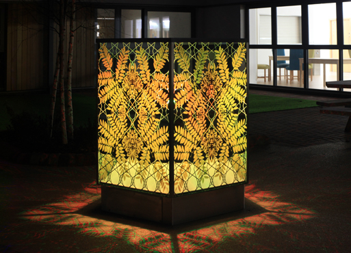 Illuminated glass sculpture