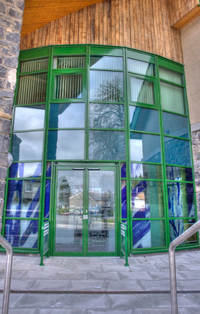 Large-scale architectural glass