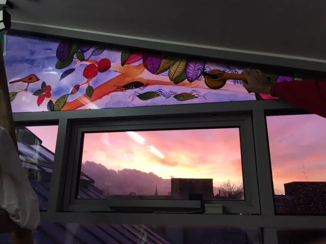 In commemoration of 20th anniversary of the founding of Lios na nÓg school Oakley Road in Ranelagh the school board commissioned Róisín de Buitlear to design and make a glass window for the new wing of the school building.