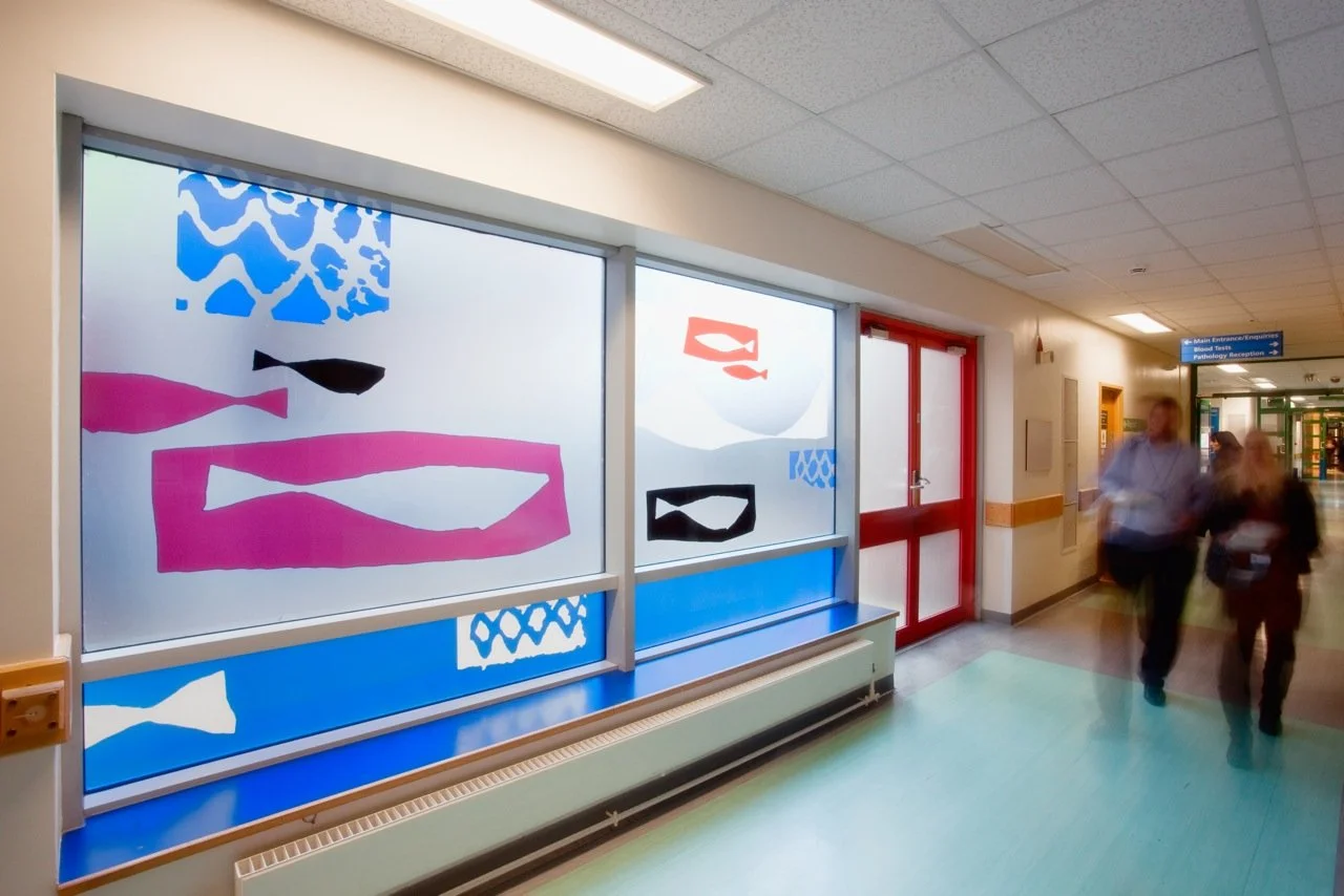 Screen printed and etched glass hospital screen