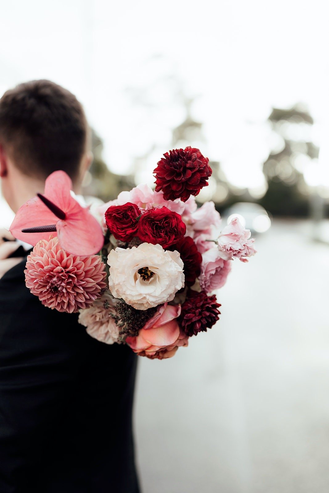 Elegance in Pink: A Captivating Bridal Bouquet