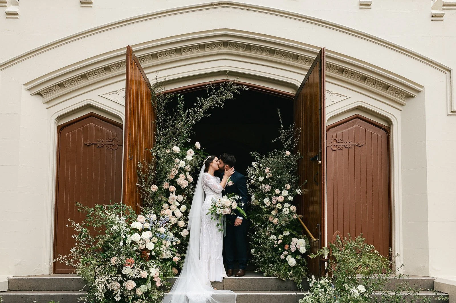 Shannan Griffiths Photography candid and romantic wedding photographer-9204.jpg