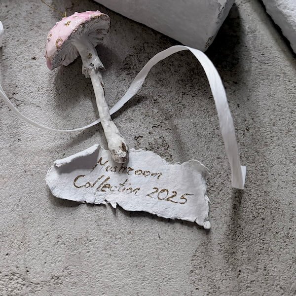 Handwritten Texture Study: Glitter Lettering