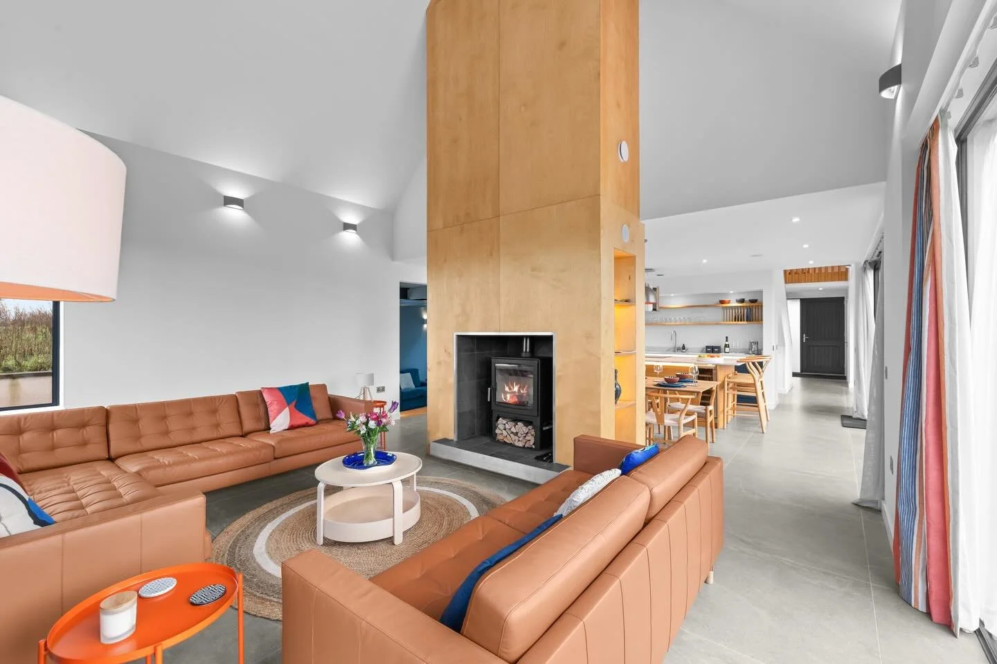 All dressed up and ready to go at An Teallach. Many thanks to the team at #clark_anderson_properties for working with us to finish the preparation. We are excited about the next chapter and look forward to welcoming visitors to our beautiful property