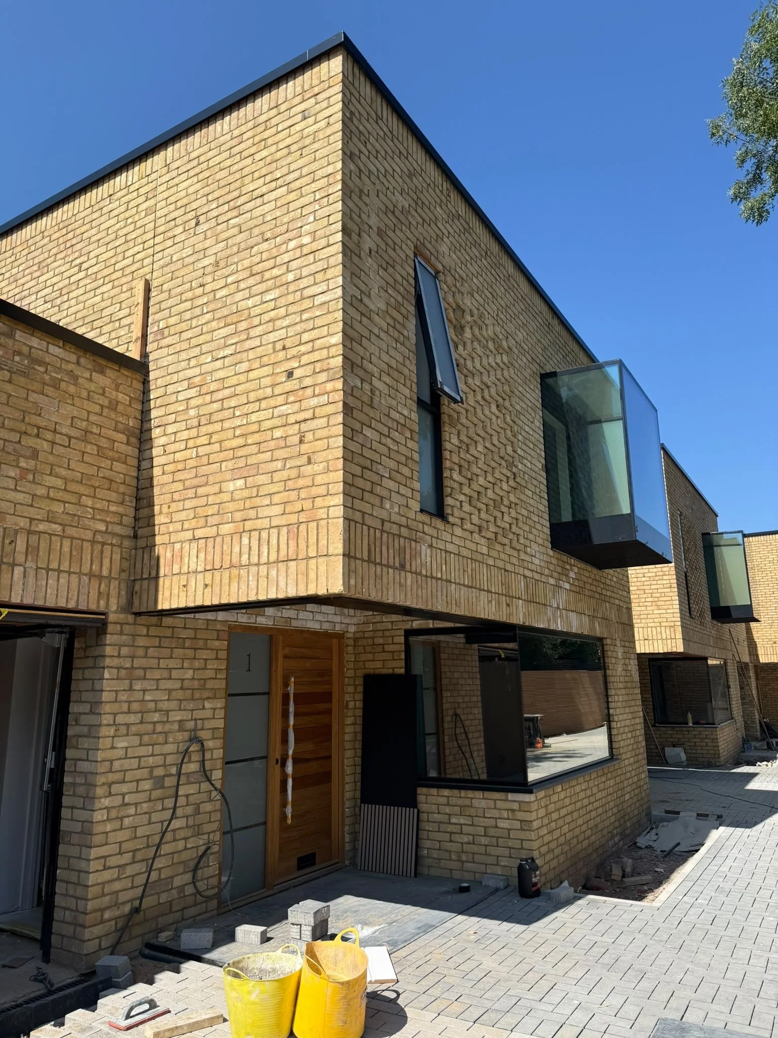 02 Haverfield Gdns.JPG