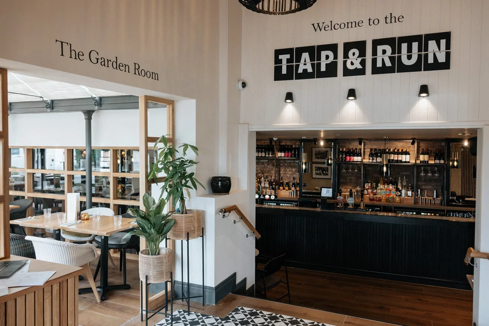 Tap & Run | Pub and Kitchen