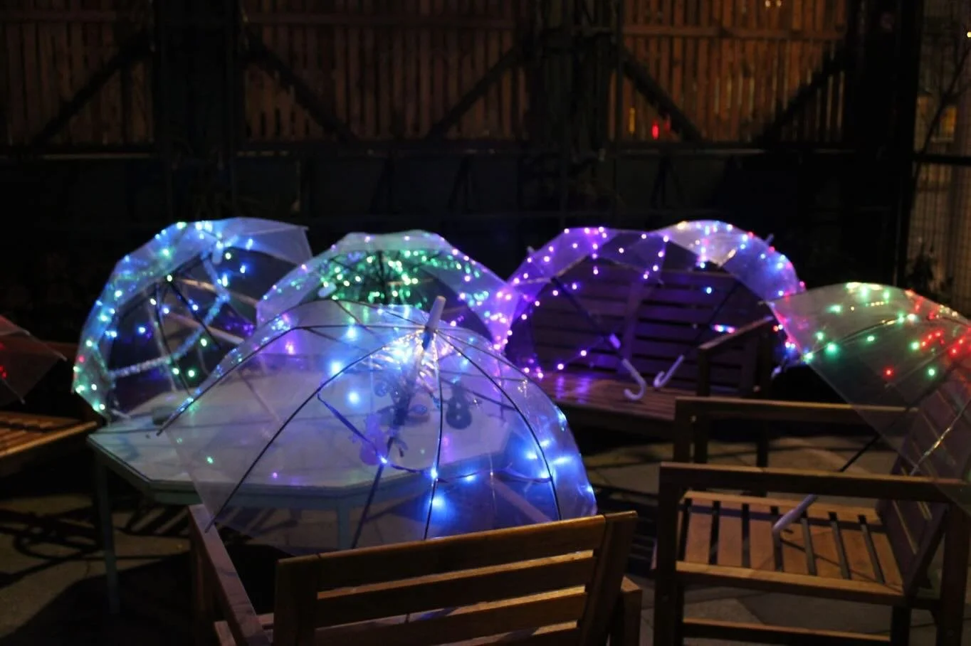 ✨ Winter Light Switch On Magic! ✨

Last Friday we had so much fun being part of the Winter Light Switch On! It was a brilliant evening full of festive cheer, and we loved seeing Union Street come alive again with lights, music, and community spirit.
