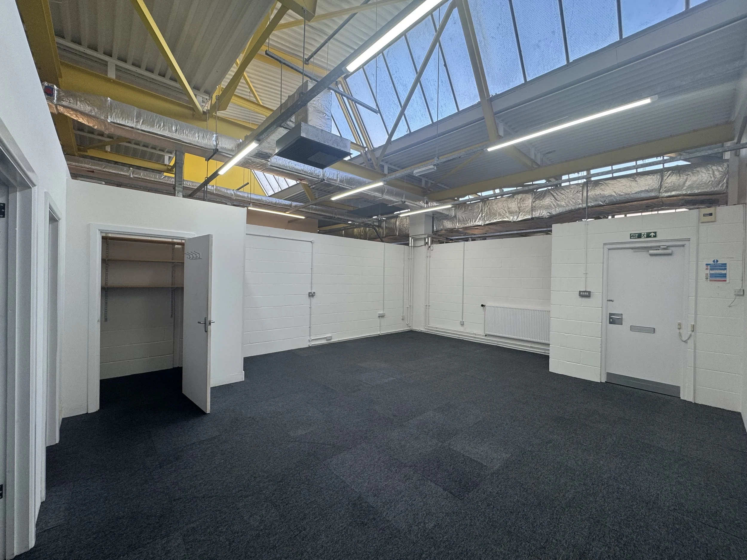 Office 24, HQ Business Centre