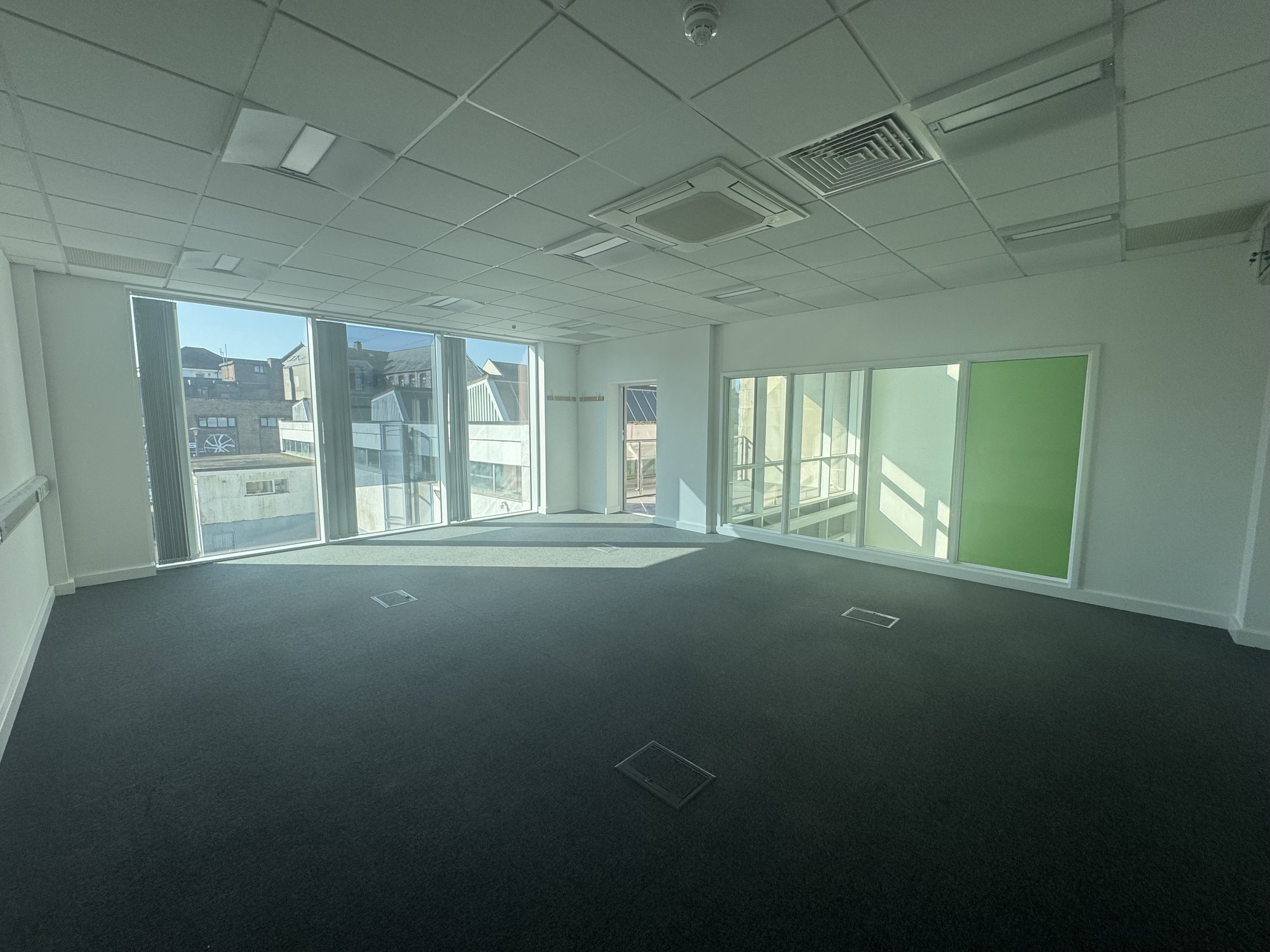 Office 31, Genesis Building