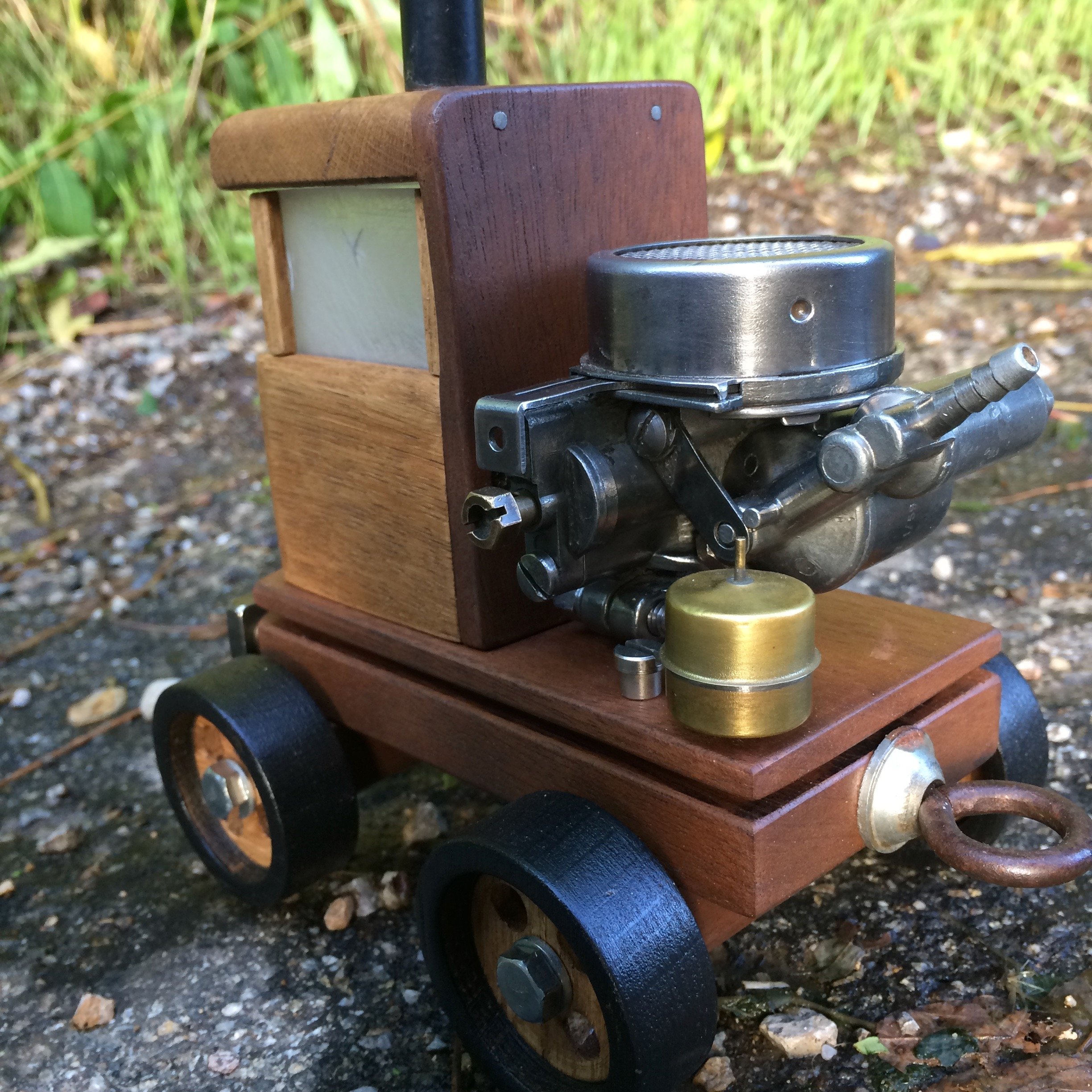 33 - All objects prices (€) on demand. Shipping included. Made of recycled hard woods and metal taken from old discarded machinery.