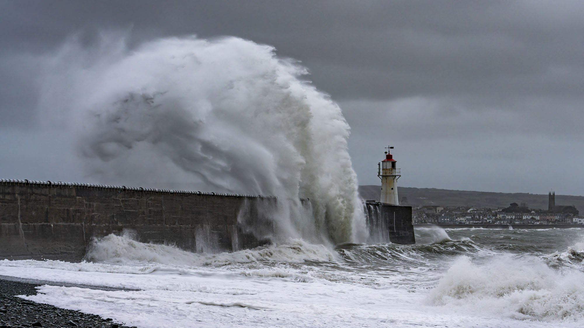 Vapour Beast. Storm Ingrid. Cornwall