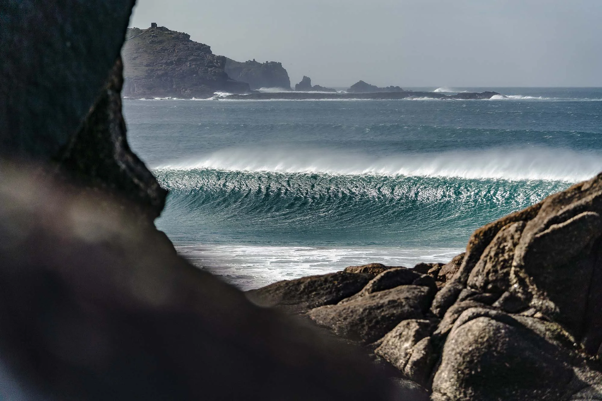 Peeking. Cornwall