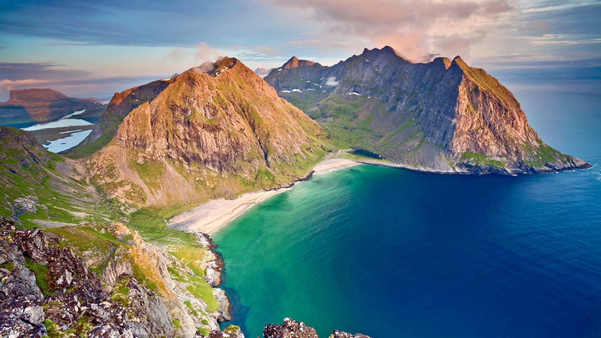 kvalvika-beach-during-sunset-in lofoten.jpeg