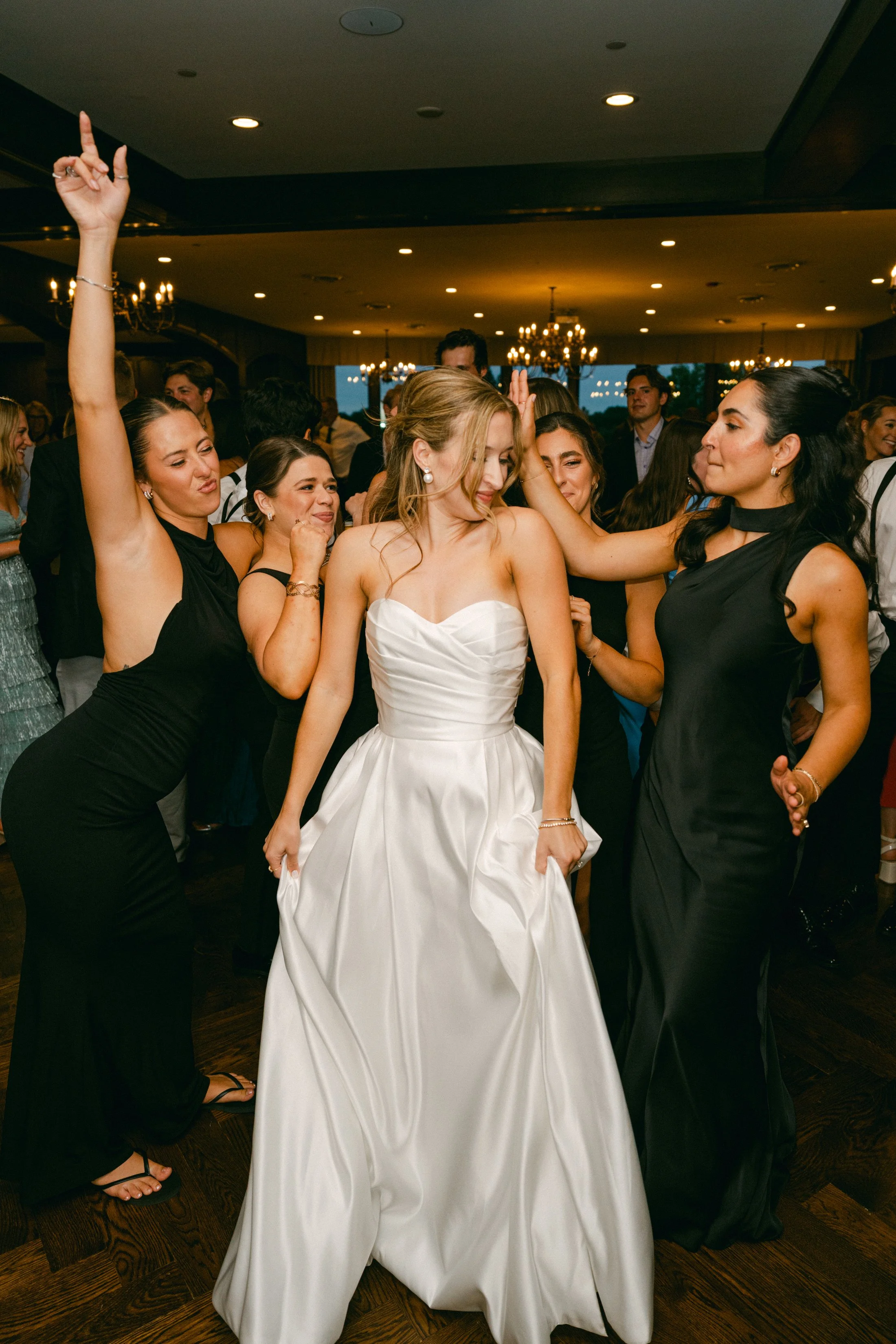 Taylor&Josh_Previews-0262 (1).jpg