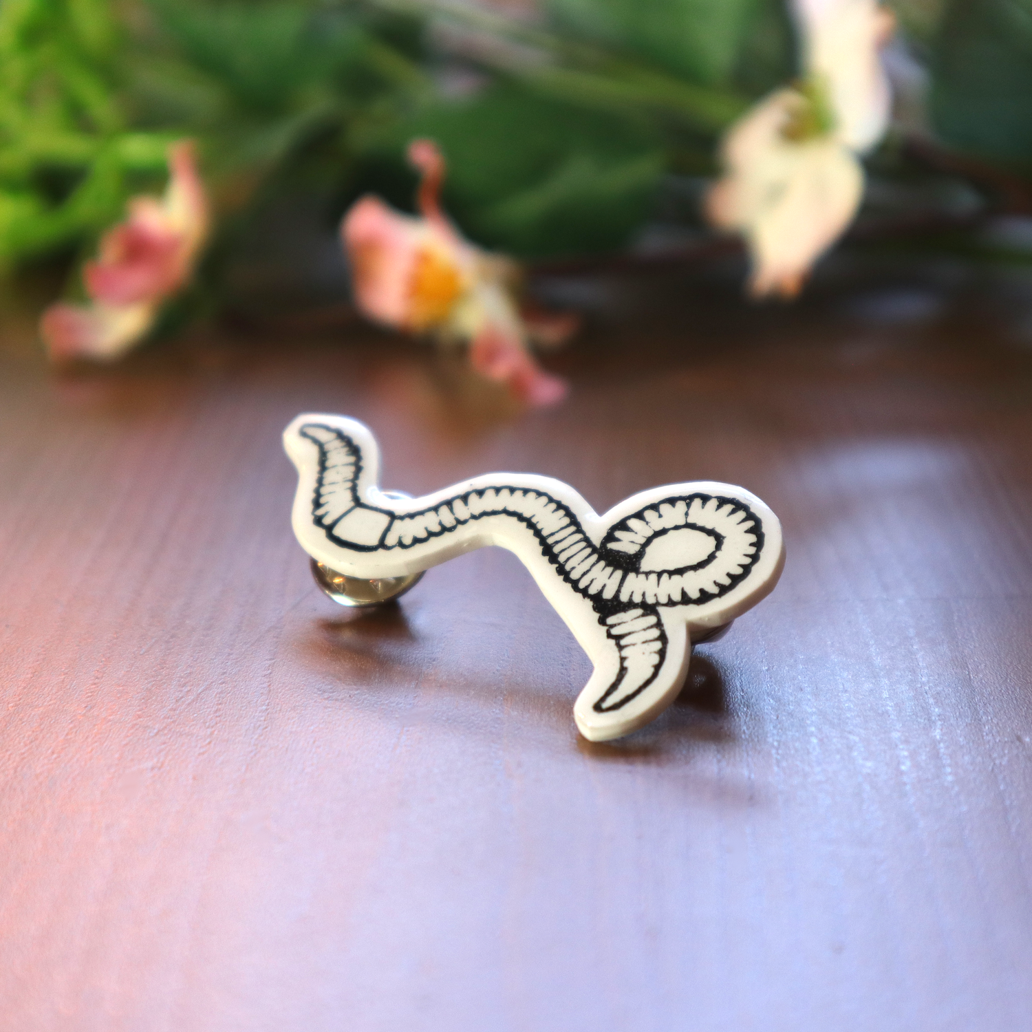Worm_Pin02.png