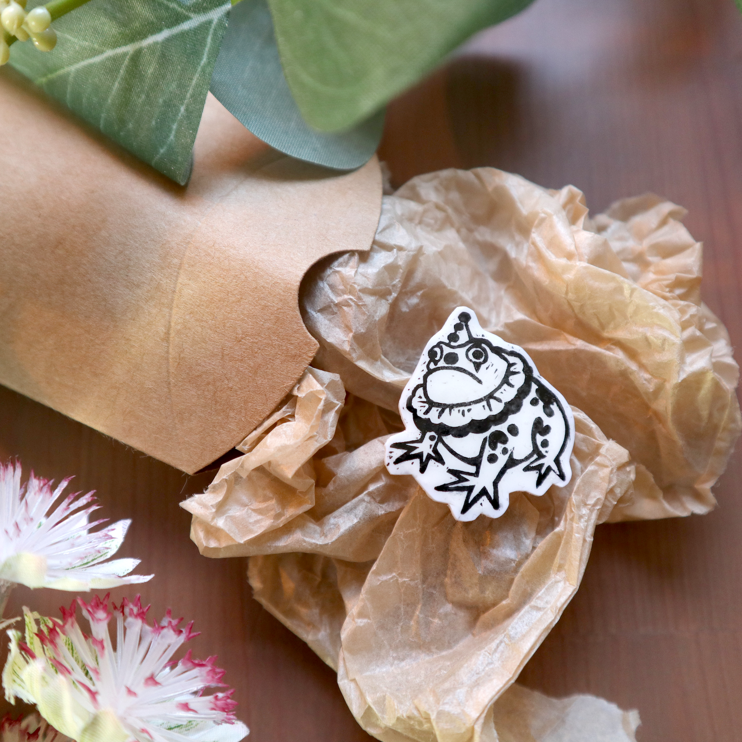 Frog_Pin01.png