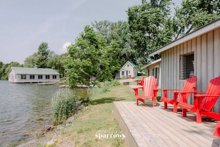 LakeOnTheMountainCottages_WeeThreeSparrows-74-4-768x512.jpg