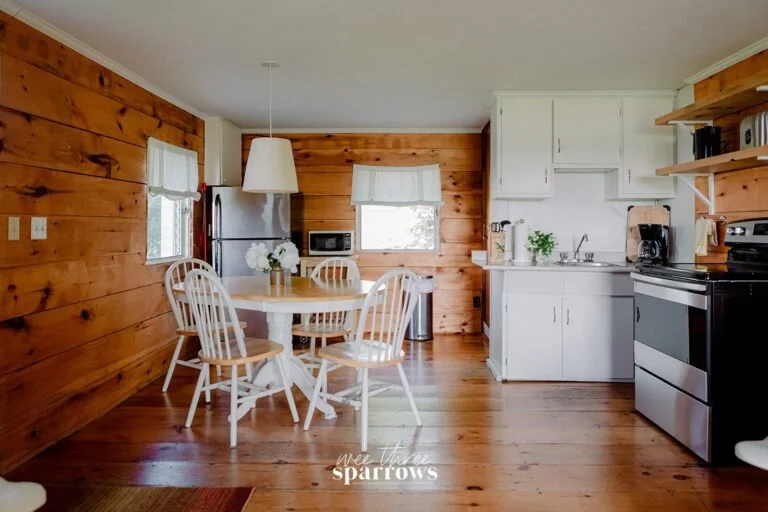 LakeOnTheMountainCottages_WeeThreeSparrows-80-768x512.jpg