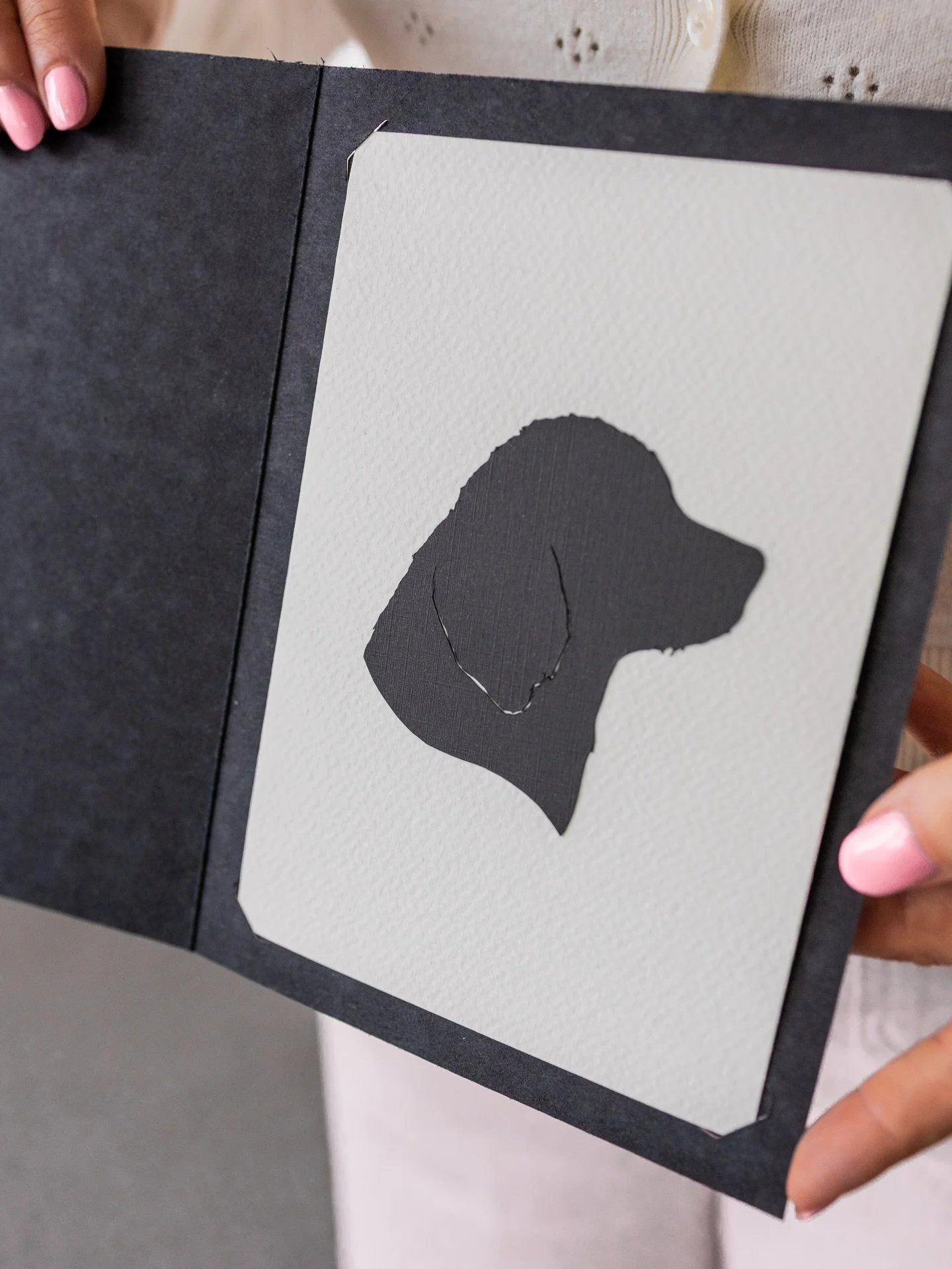 In case you missed it&hellip; custom pet portraits are now available at The Frame Shoppe.

Our classic silhouette portraits are a beautiful way to celebrate the pets that are part of the family. Each piece is designed to capture your pet&rsquo;s uniq