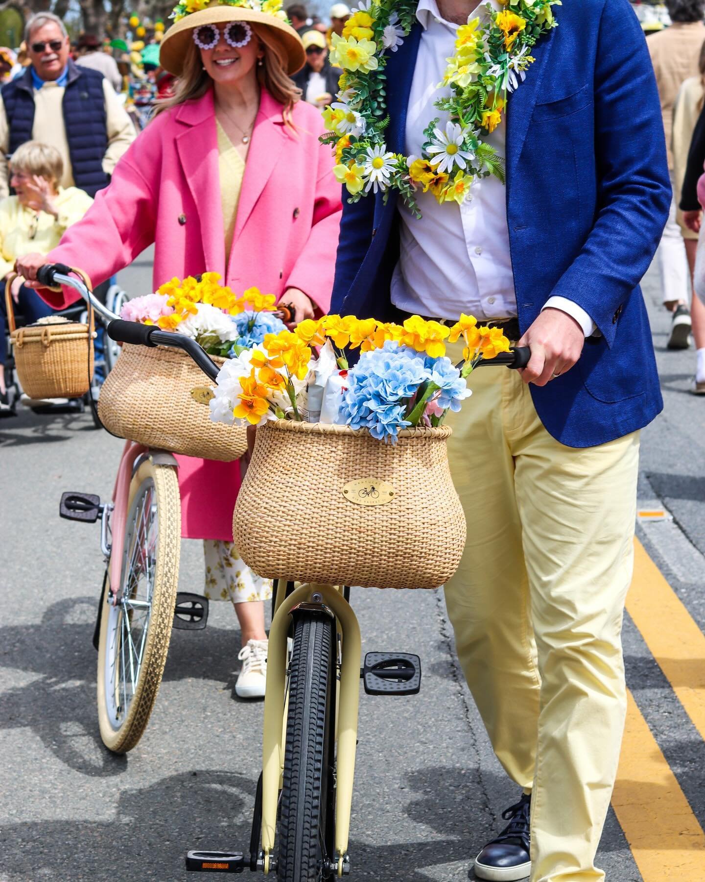 A few of our favorite shots from last weekend, Nantucket Daffodil Festival Weekend 😍🌼🍾