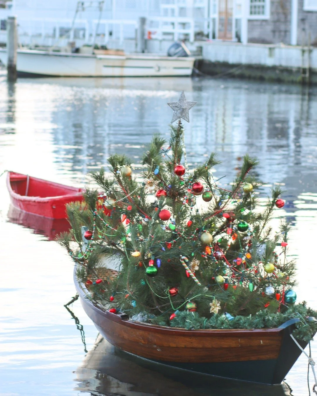 We're still dreaming of #ACKStroll on Nantucket last weekend...😍🎄

It was such an amazing weekend celebrating the festive season, seeing friends and family, and of course, supporting local businesses right on island. Swipe to see a few of our favor