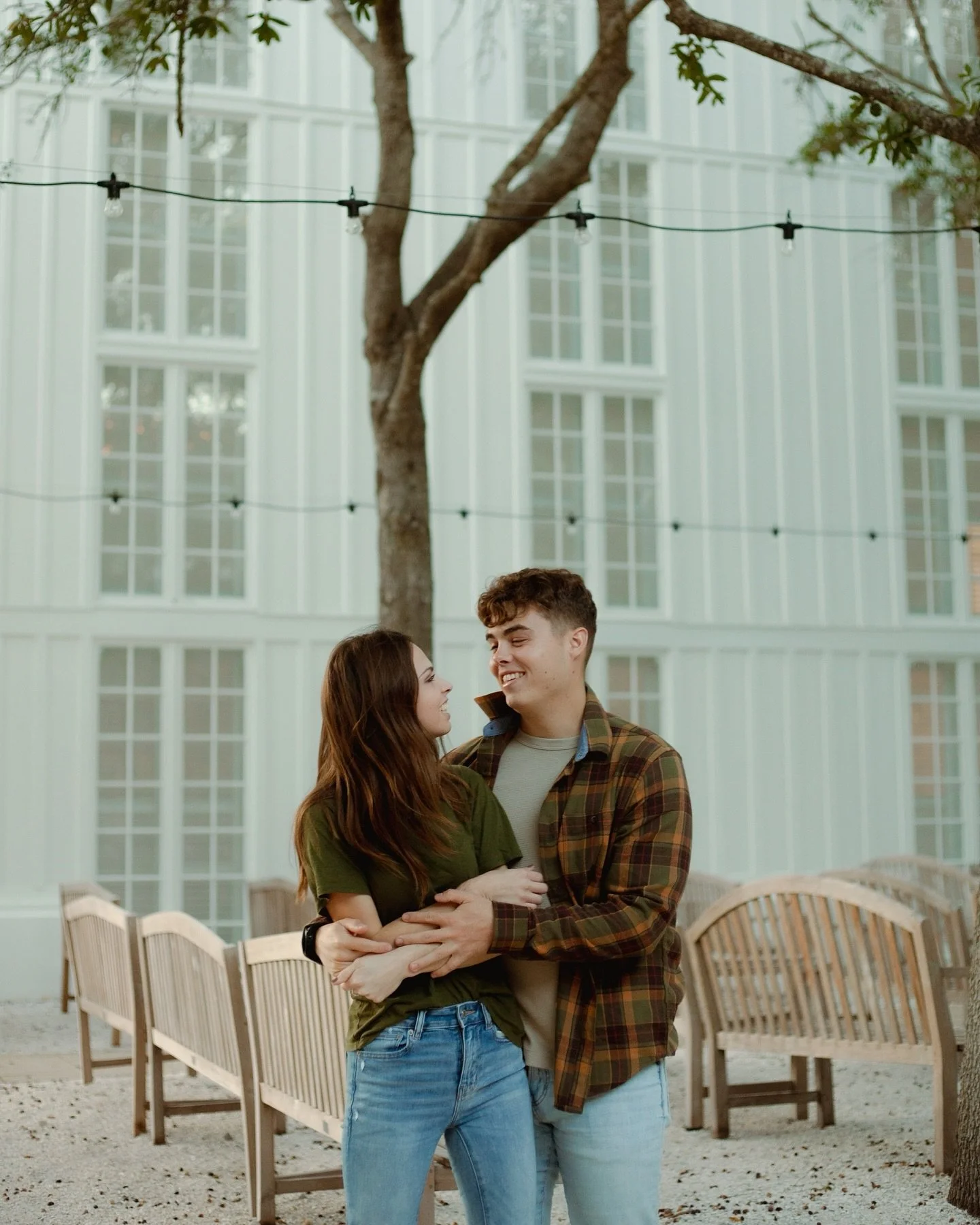 This is your sign to book a cozy fall date night photo shoot with your person 

#30acouplesphotographer #documentaryphotographer #documentaryfilmphotography #pcbcouplesphotographer #datenightphotoshoot #seasidephotography #seasidecouplesphotographer