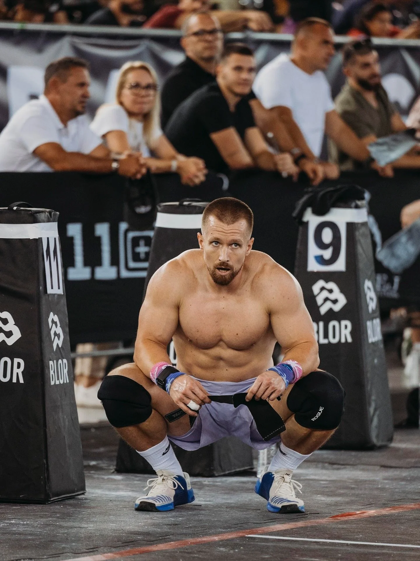 &bdquo;Now go out there and play like a little boy.&rdquo;

Ich mag Sportdokus sehr, so sehr, dass ich manchmal eine Tr&auml;ne verdr&uuml;cken muss, wenn es besonders episch wird. So auch bei der neuesten Doku des walisischen Fu&szlig;ballclubs AFC 