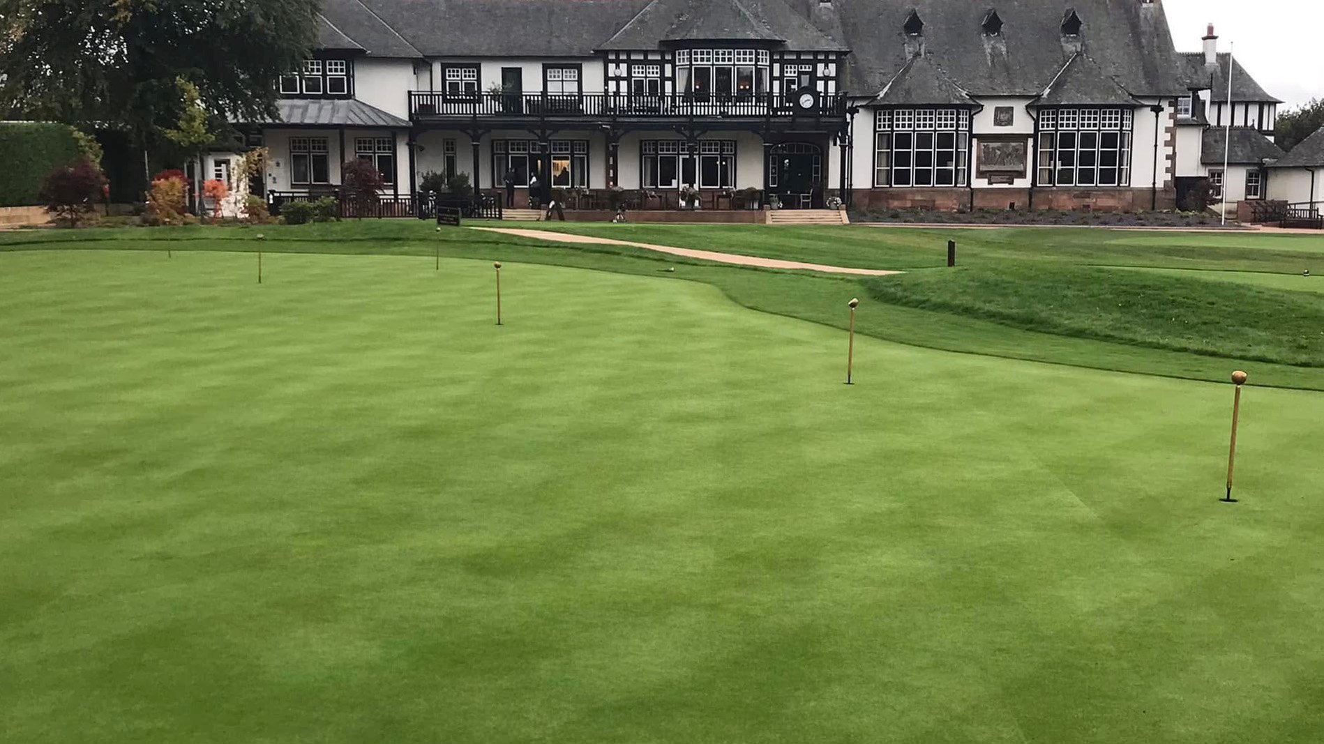Practice Putting Green 16x9.jpg