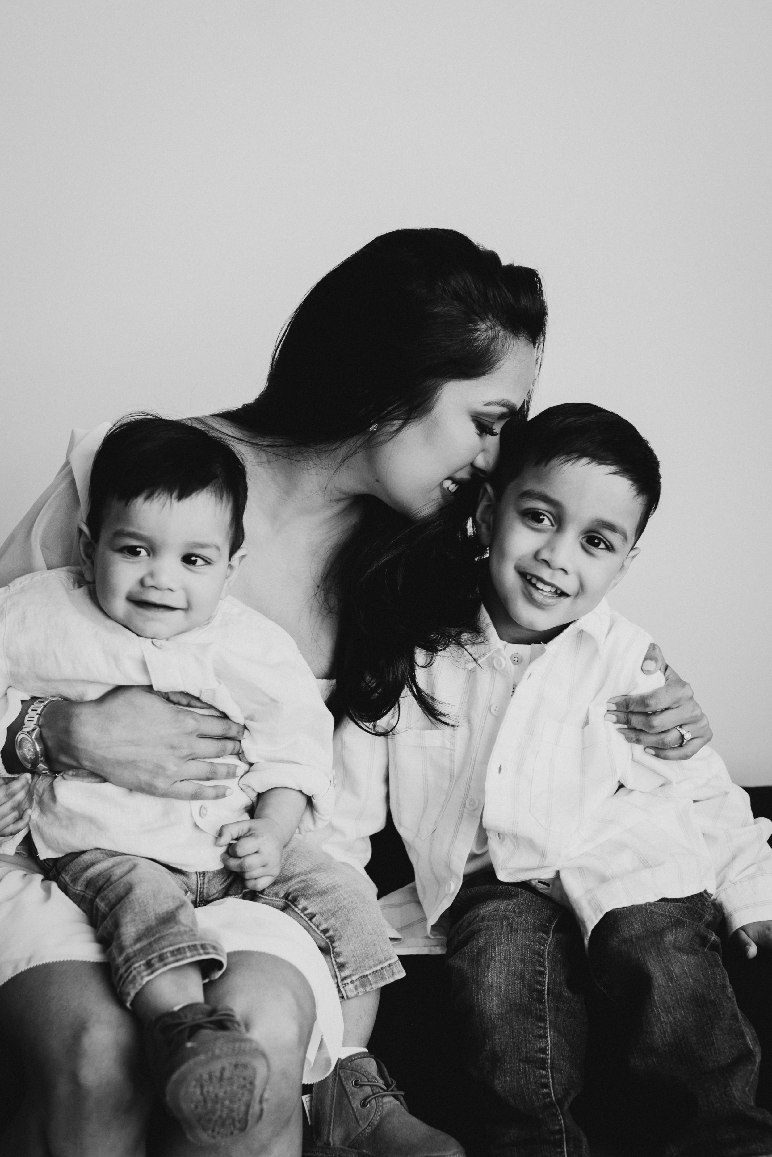 AngelicaSpringMiniSession2023-ElviraKalvistePhotography-13.jpg