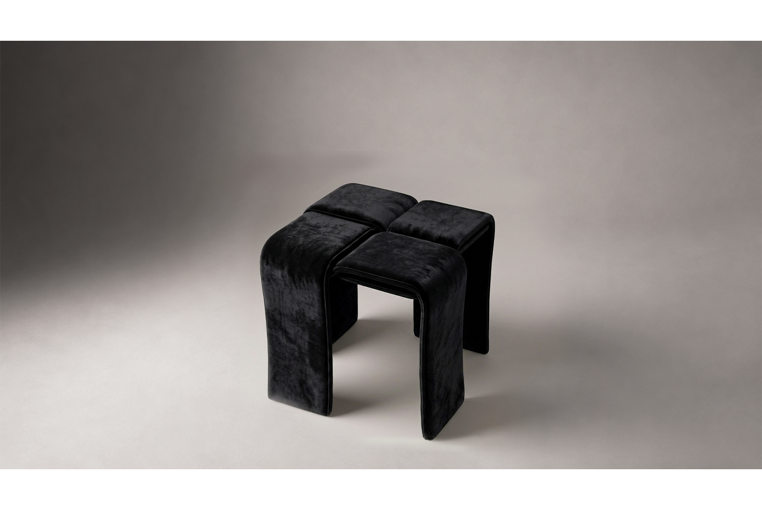 WEAVING STOOL 02