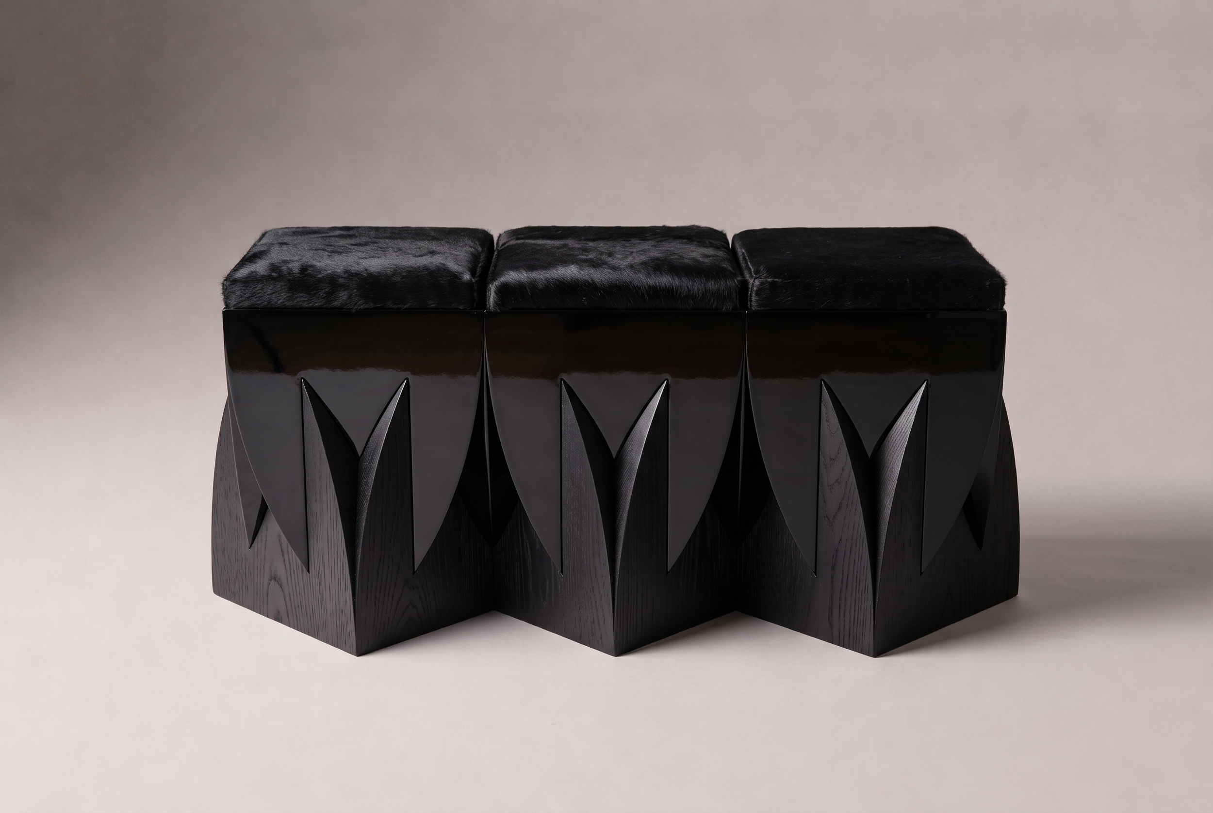 ARCH BENCH 02