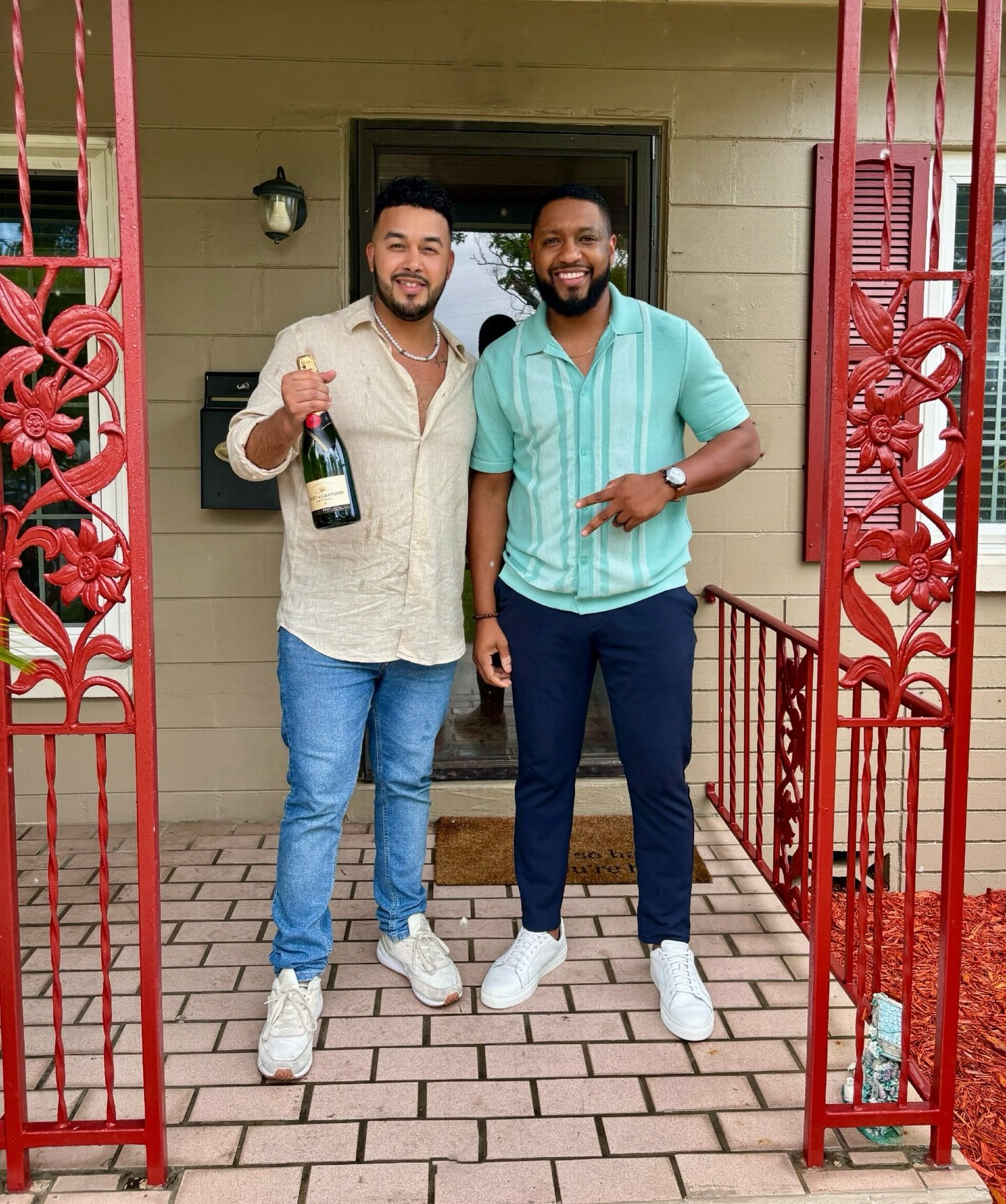 🏡 Closing #2 with my guy, OG. Congrats on the crib broski 🍾