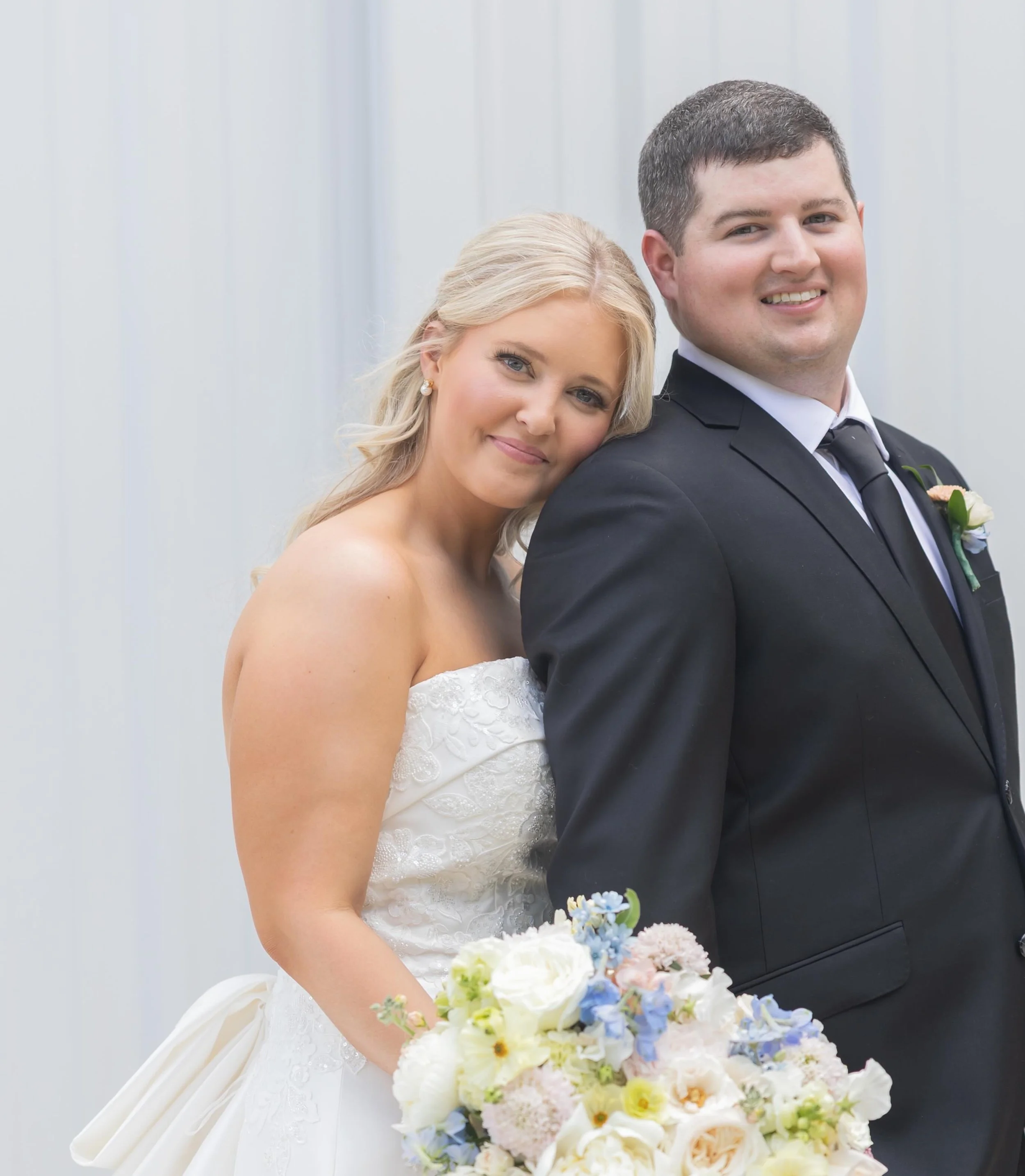 Mr. + Mrs. Spears!

The most special day for Ana-Grace and Payton!!
Full of family, florals, fun and centered on their faith! 

Serving these two has been such a privilege. Documenting the start of their lives has been the biggest honor because as I 