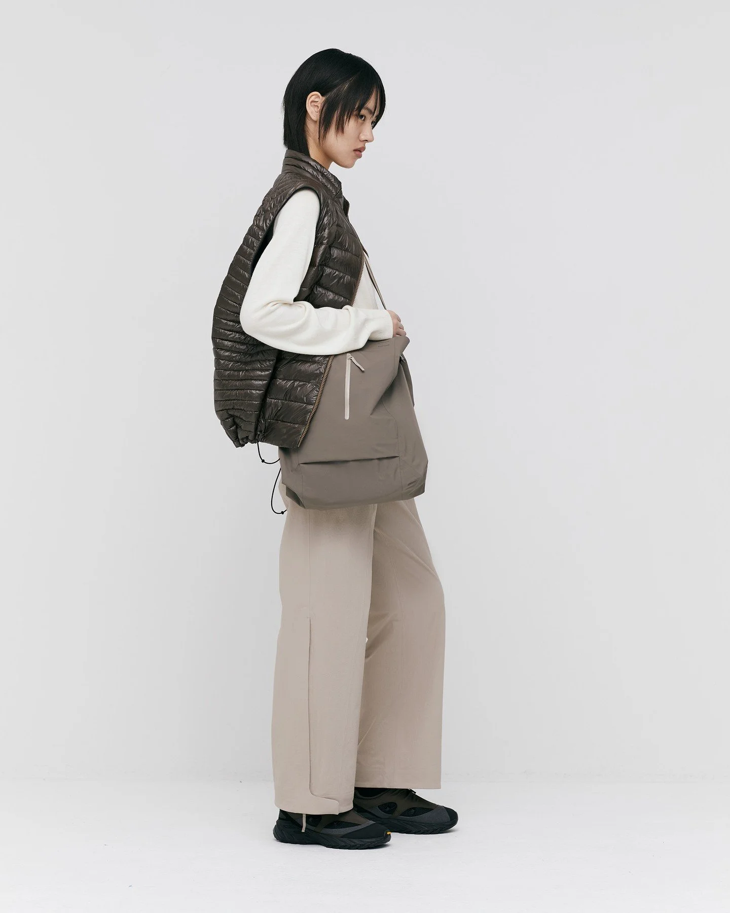 K:FW25 - Spore

Creative Direction:

@velle_a.studio
@jeanluc.a.lavelle
@xavier_ambridge

Photographer:

@clovergreenstudio

Stylist &amp; Casting:

@Gary_David_Moore

Shot at GAS STUDIOS