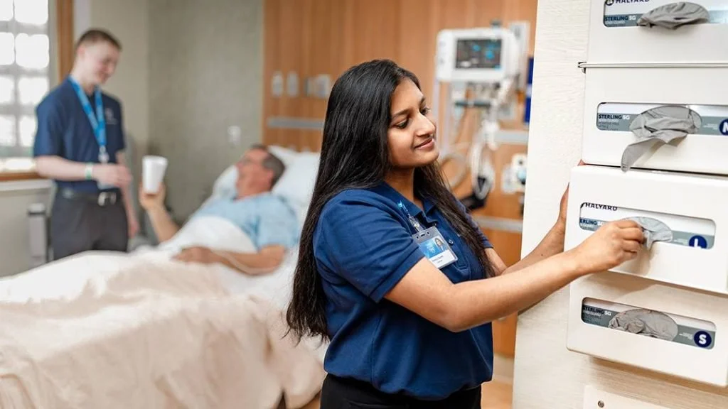 High school, college students can apply to Mayo Clinic volunteer programs July 6-13