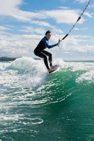 Wakesurfing
