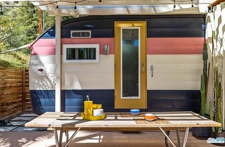 Absolutely swooning over this midcentury modern trailer in Palm Springs. Listed for just $150k! More about &ldquo;Lucille&rdquo; below. Could you live in just 336 sqft?

#realestate #mcm #midcentury #midcenturymodern #forsale 

Meet Lucille, named af