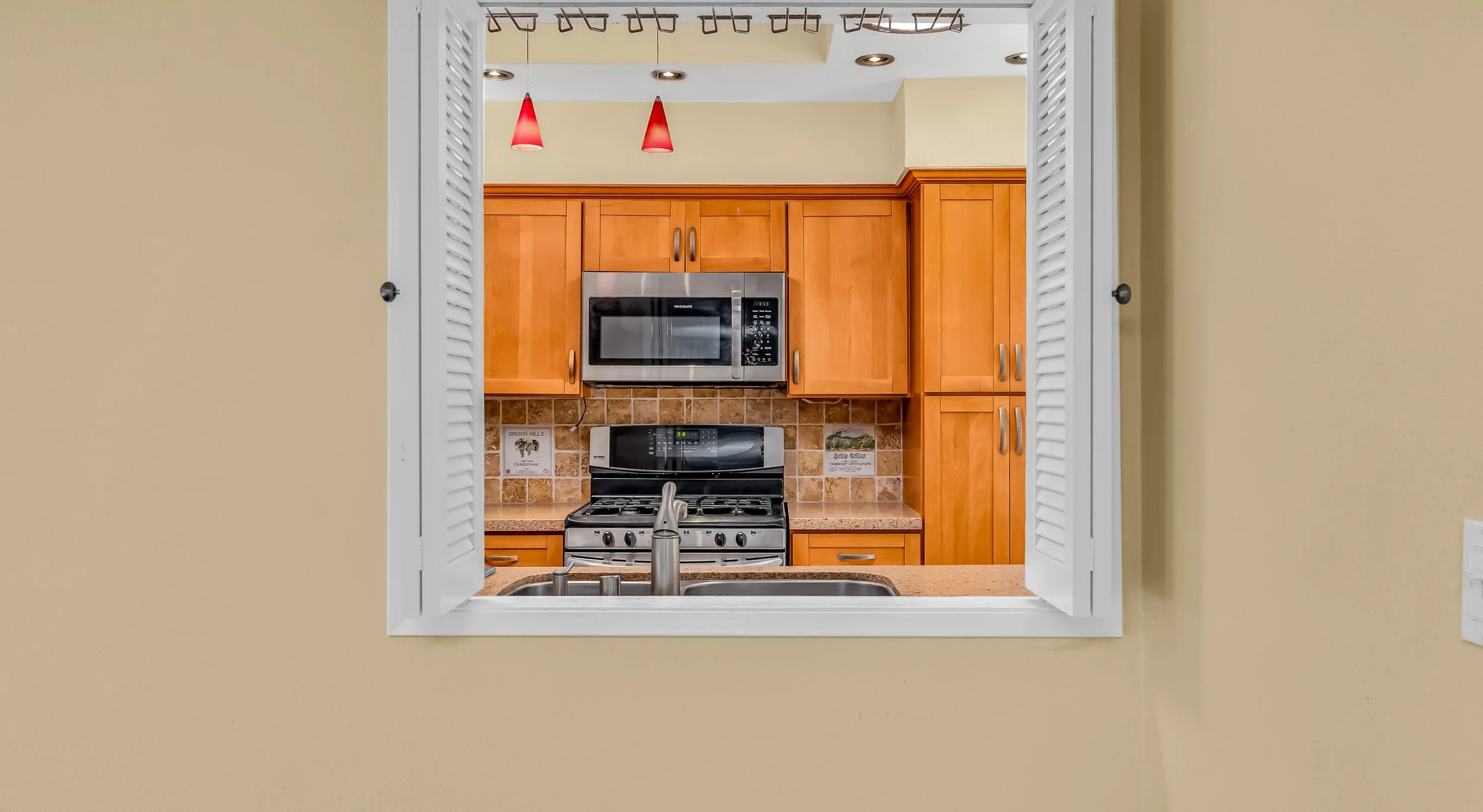 We're Focused 68443 Paseo Real-4.jpg