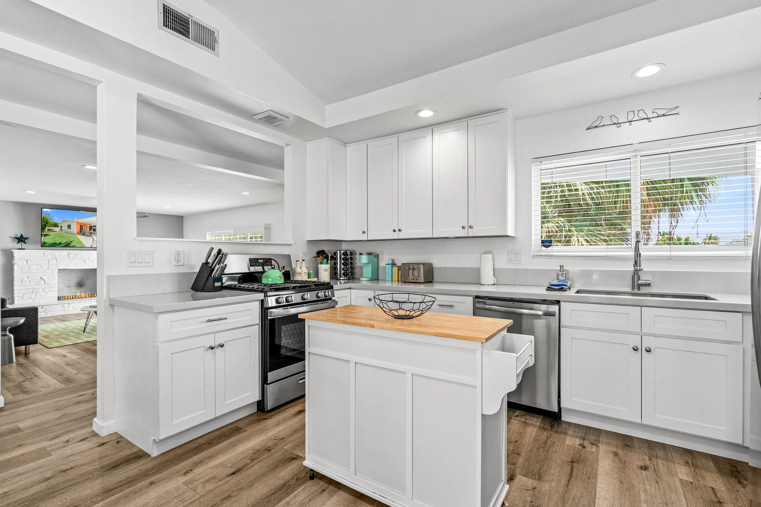 12-2775 N Girasol Ave-35.jpg