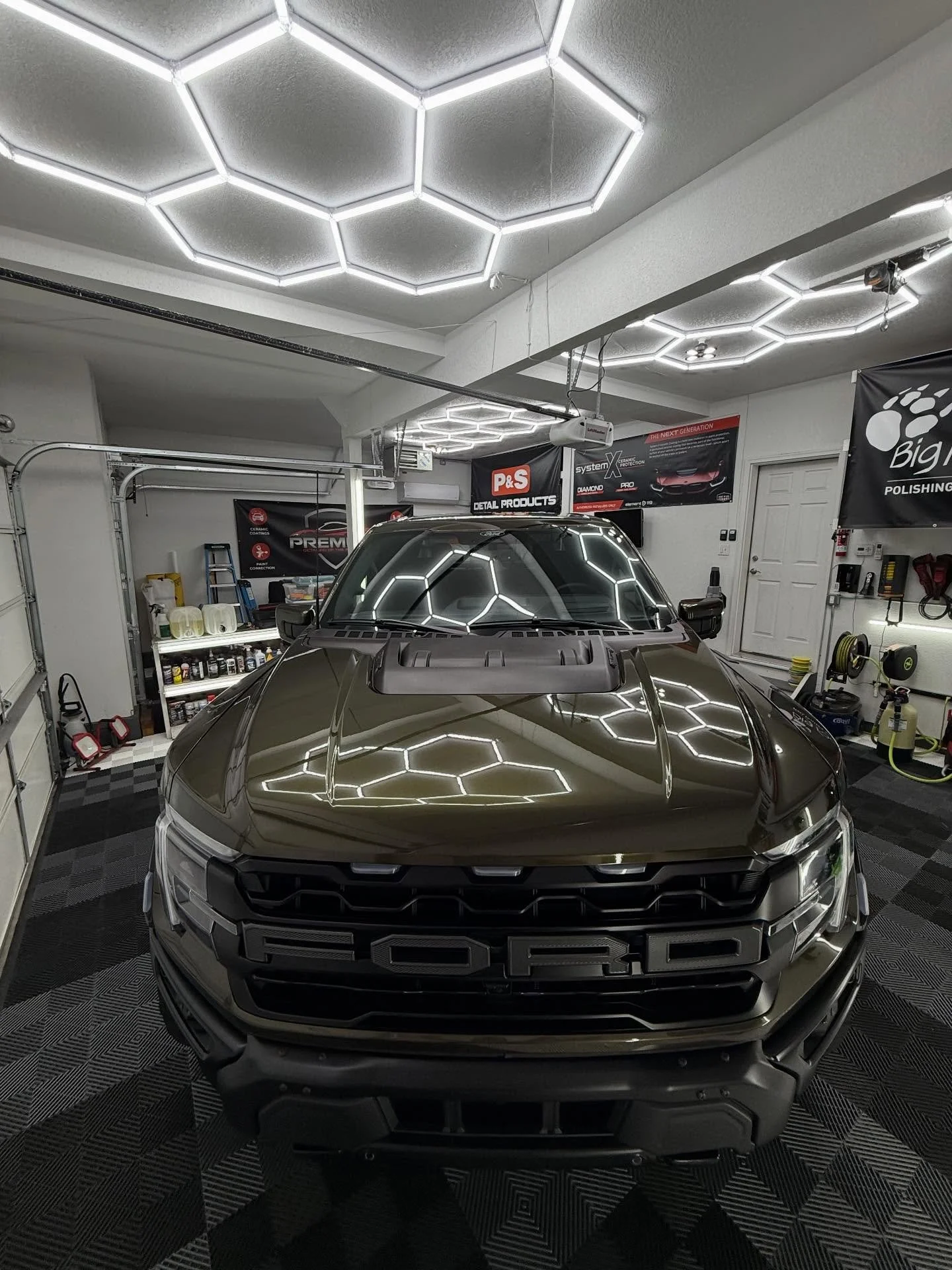 This beautiful Raptor came in for factory decal removal. PPF on the B-pillars, matte black PPF on the front bumper to change from silver, some paint correction and a 10 year ceramic coating, along with wheels and glass ceramic coated. It turned out a