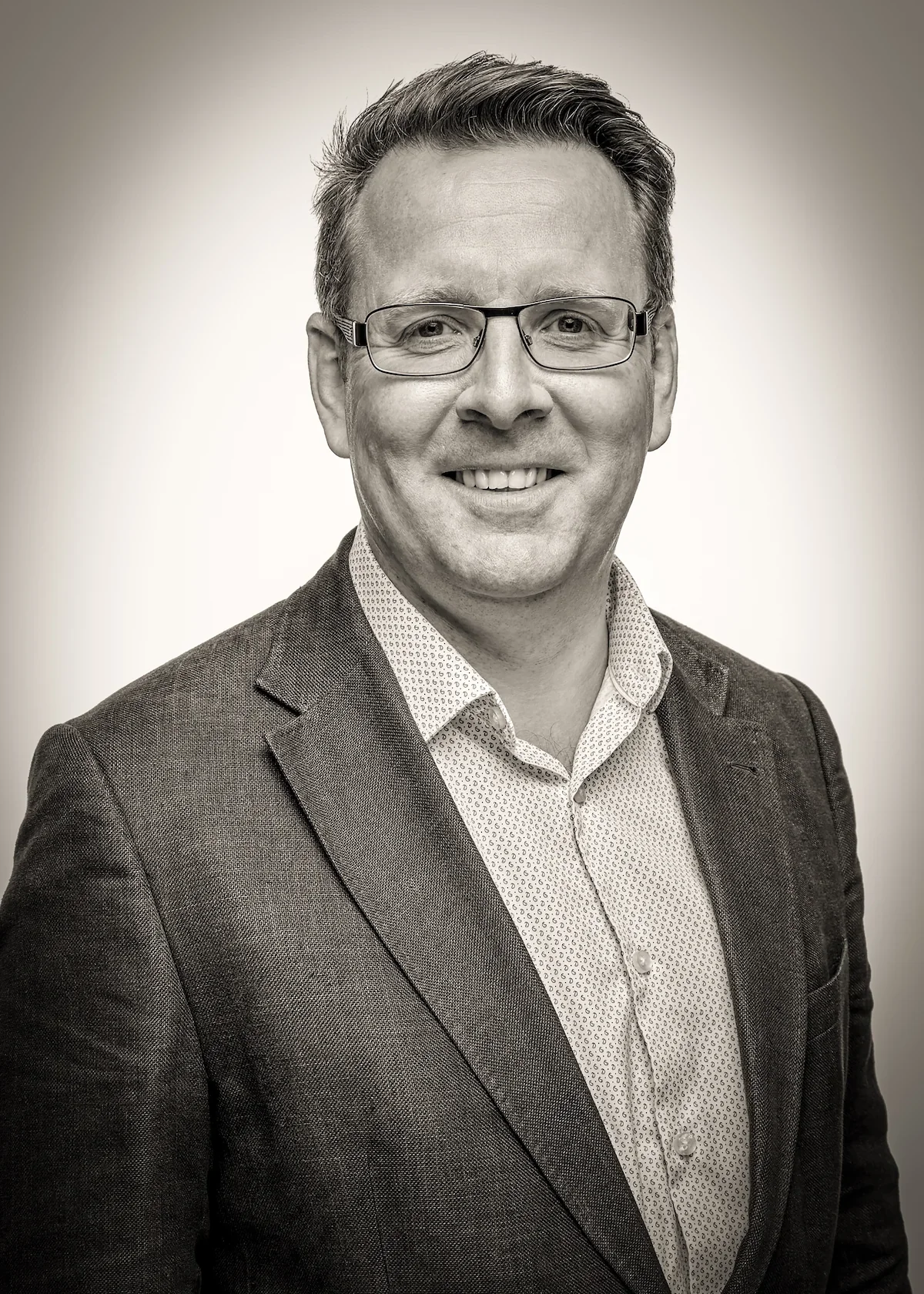 Executive keynote speaker Edwin Eve, London-based leadership, culture and transformation coach.