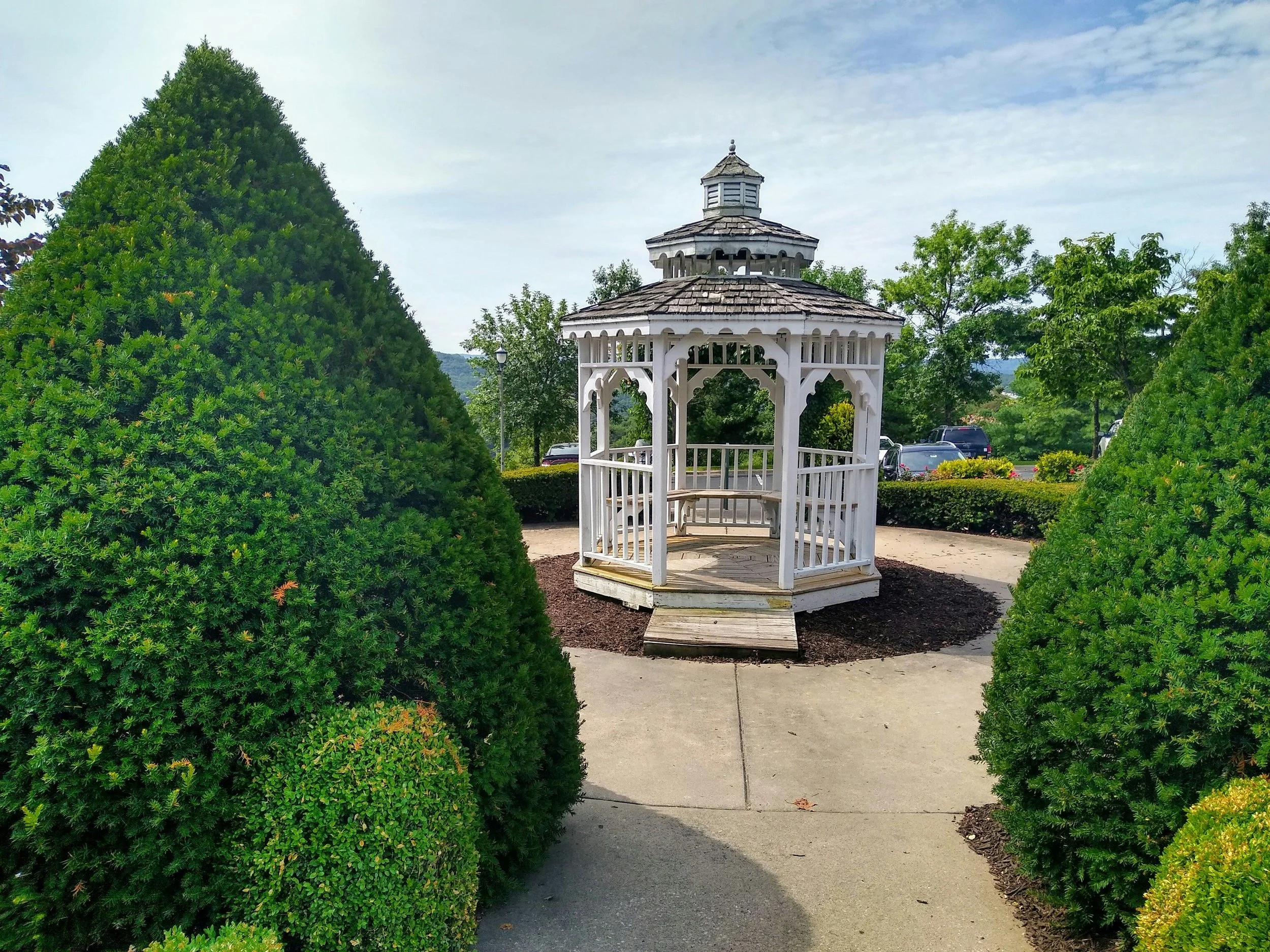 Peaceful gazebo garden in Branson, Missouri
