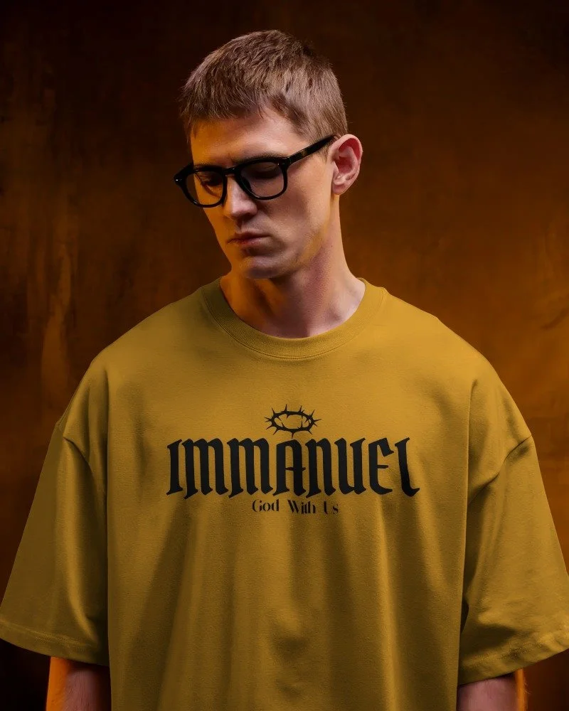 comfortable-loose-fit-crewneck-tshirt-mockup-for-men-casual-everyday-style-fashionwear-02893.jpg
