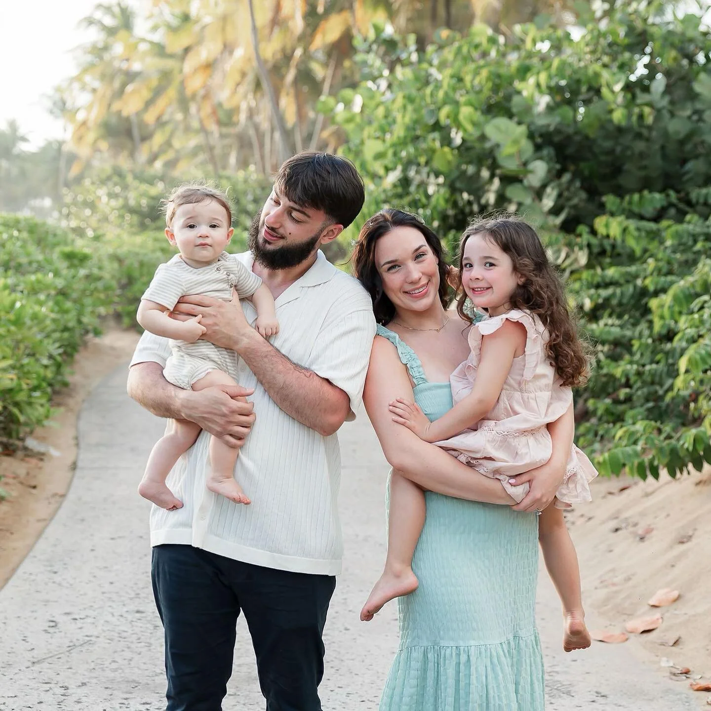 This family vacation to Puerto Rico is what dreams are made of 💭🌴🌊🌺 and booking the right accommodations for YOUR family is key to a relaxing and fun get away!

Let me help you make some of your future favorite memories! ✈️🫶🏽

 #puertorico #san