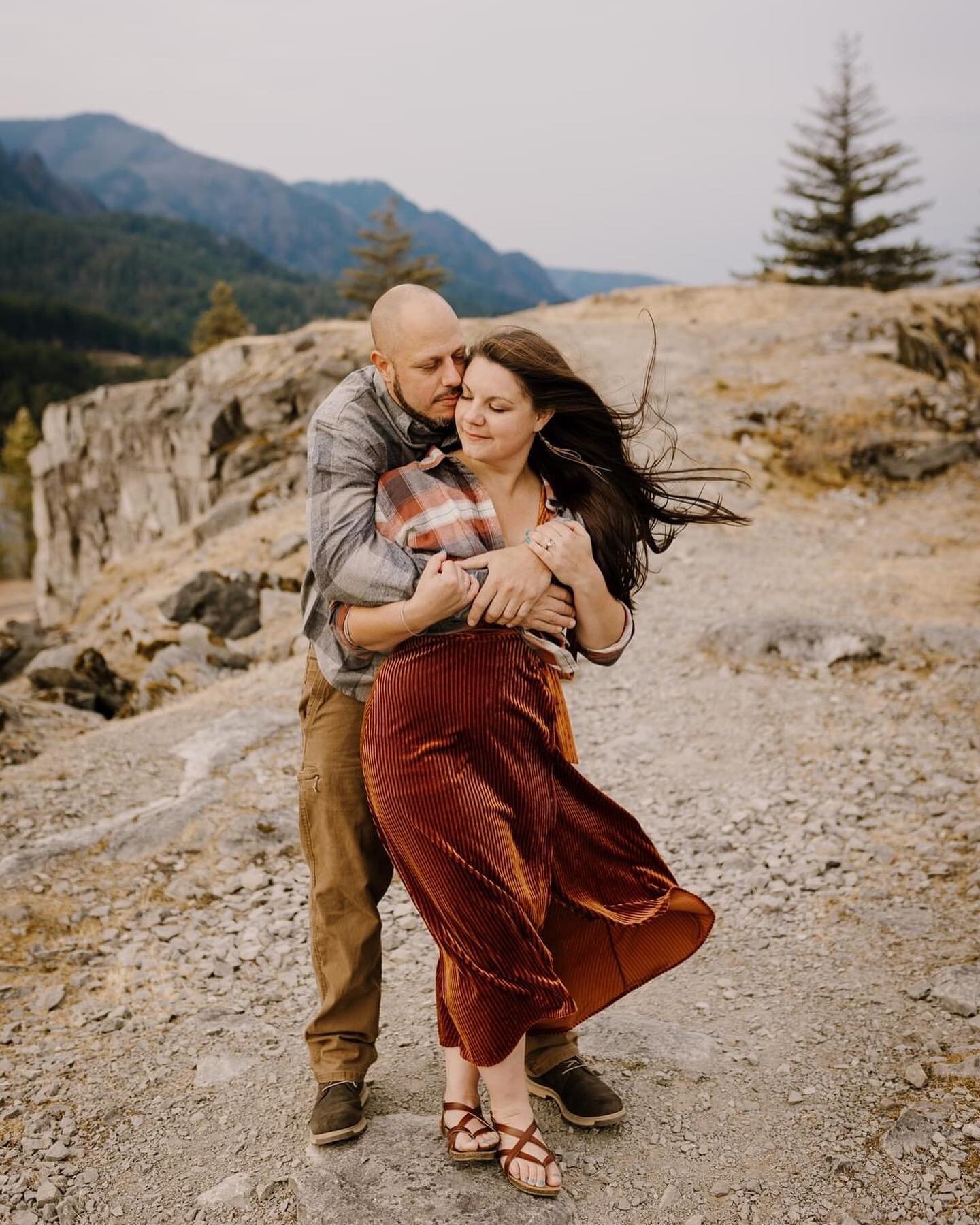 Color or Black and White? 

I am absolutely thrilled to share a sneak peek from the engagement session of a couple very dear to my heart, Nicole and Cole.
Not only is Nicole a talented photographer, but she's also become one of my friends. We've shar